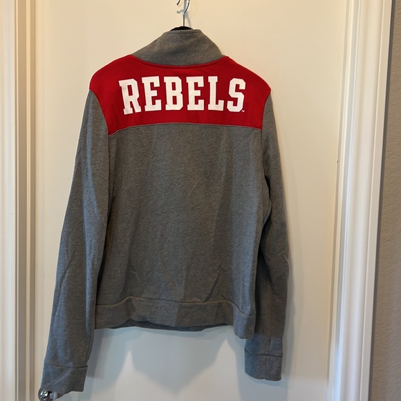 VS Pink UNLV Half Zip - Picture 5 of 5